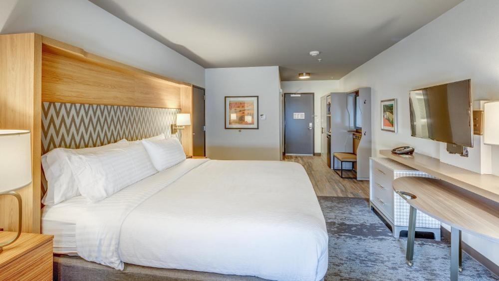 Holiday Inn & Suites Bellingham by IHG Image 10