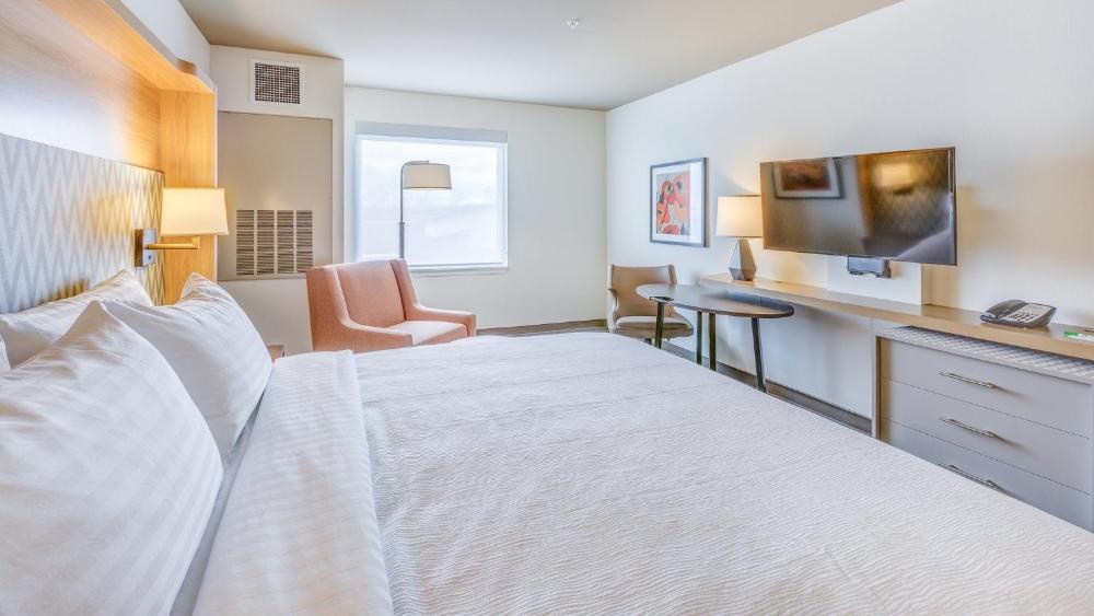 Holiday Inn & Suites Bellingham by IHG Image 17