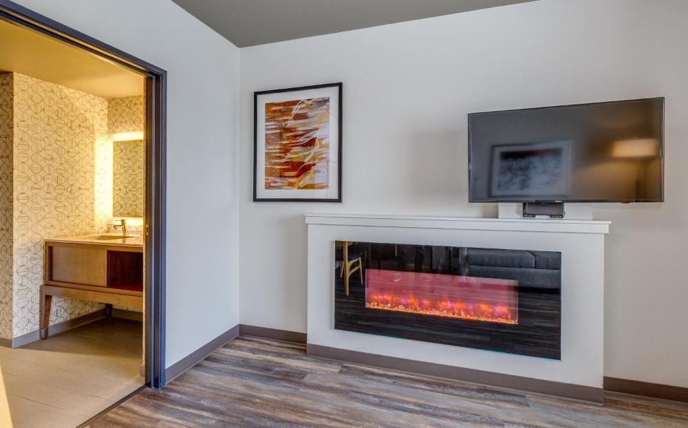 Holiday Inn & Suites Bellingham by IHG Image 25