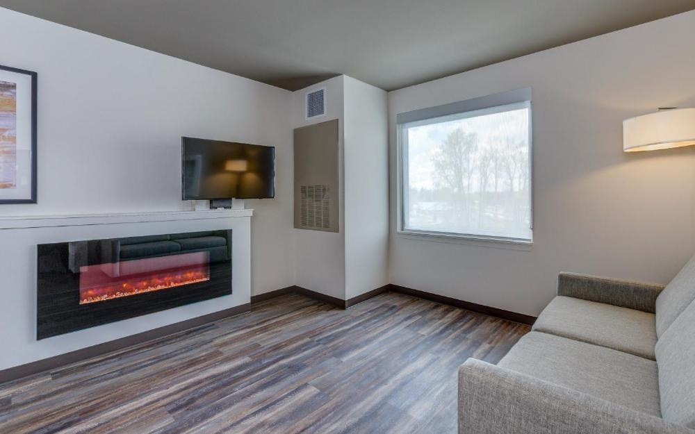 Holiday Inn & Suites Bellingham by IHG Image 29