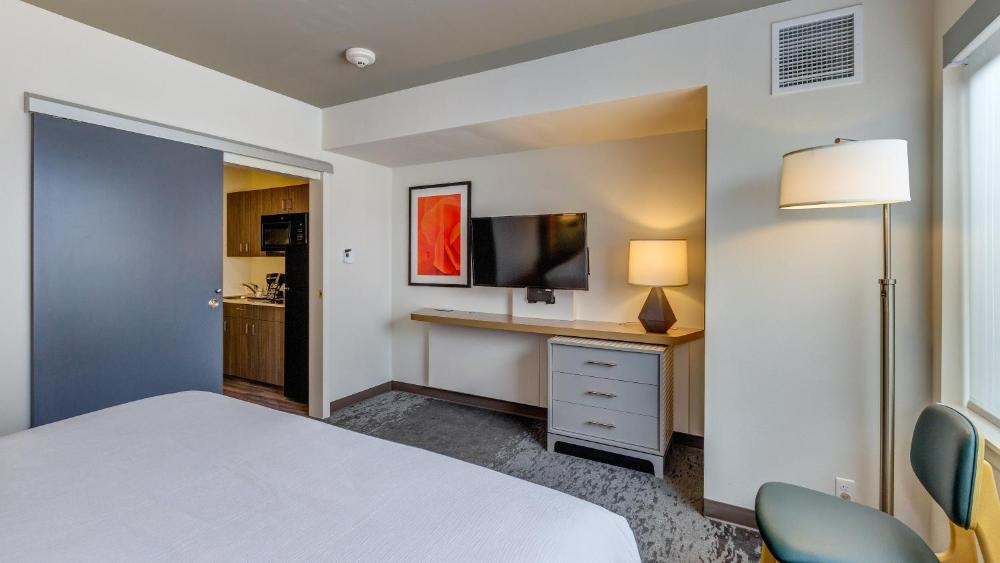 Holiday Inn & Suites Bellingham by IHG Image 59