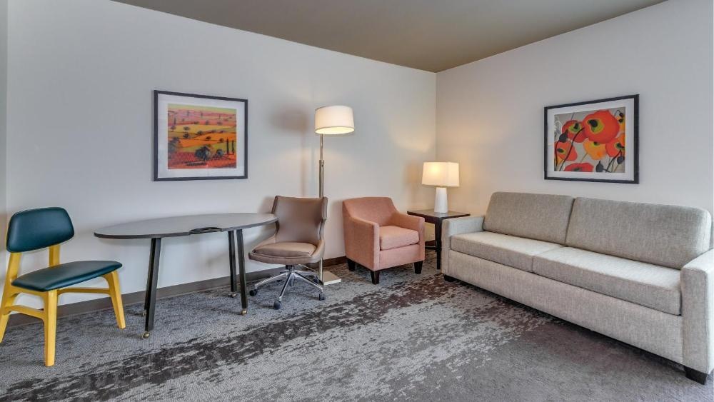 Holiday Inn & Suites Bellingham by IHG Image 60
