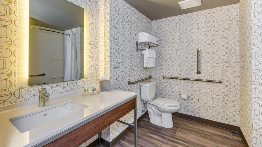 Holiday Inn & Suites Bellingham by IHG Image 72